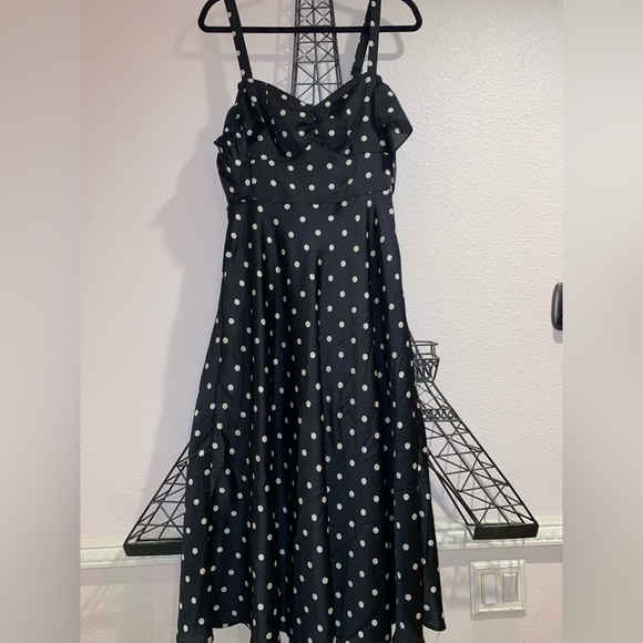 Guess Black and White Polka Dot Maxi Dress - Picture 1 of 4